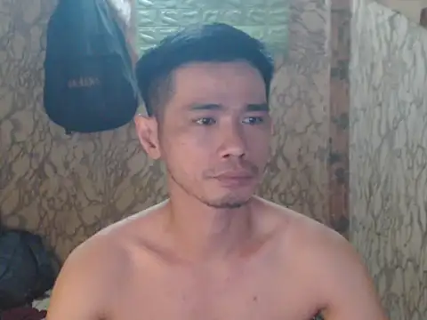 Snapshot of x0x-Philip-x0x chatting on 10.29.25 x0x-Philip-x0x online show from 10.29.25