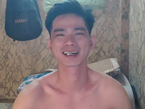 Snapshot of x0x-Philip-x0x chatting on 11.30.25 x0x-Philip-x0x online show from 11.30.25