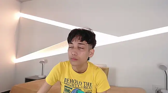 hot little bunny online show from 01.16.25