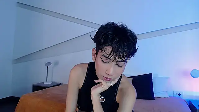 hot little bunny online show from 02.19.25