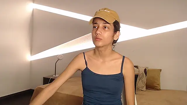 hot little bunny online show from 10.06.25