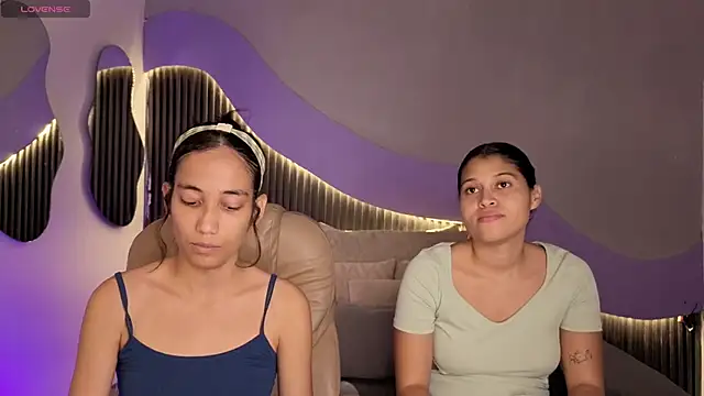 hot little bunny online show from 04.30.26