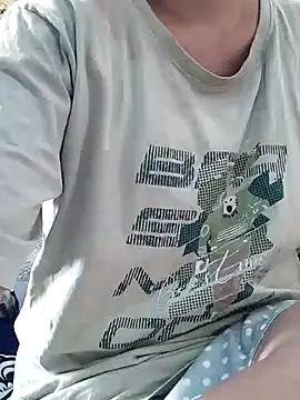 Snapshot of Doll_Nepali chatting on 03.04.25 Doll Nepali online show from 03.04.25