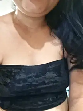Snapshot of Doll_Nepali chatting on 04.24.26 Doll Nepali online show from 04.24.26