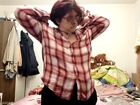 Samantha Squirtxh online show from 12.30.24