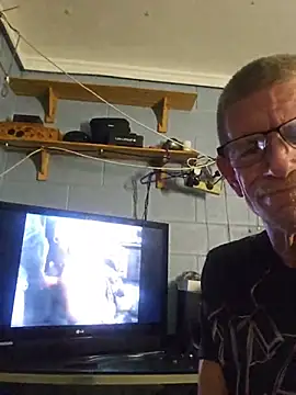 Snapshot of Daza67 chatting on 06.15.26 Daza67 online show from 06.15.26