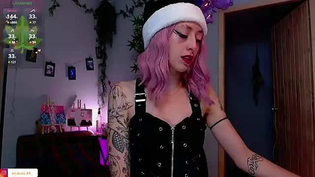 VickyJackson  online show from 12.15.25