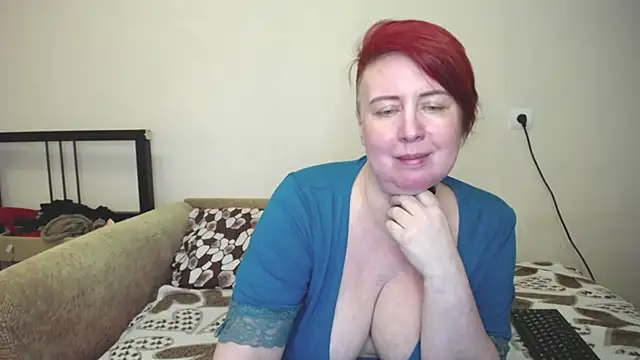 Snapshot of NikolRedMilf chatting on 12.19.24 NikolRedMilf online show from 12.19.24
