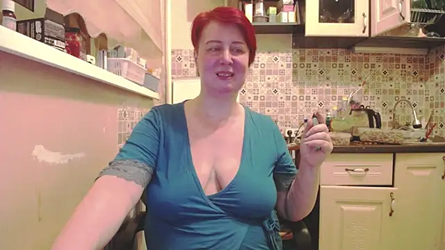 Snapshot of NikolRedMilf chatting on 12.30.24 NikolRedMilf online show from 12.30.24