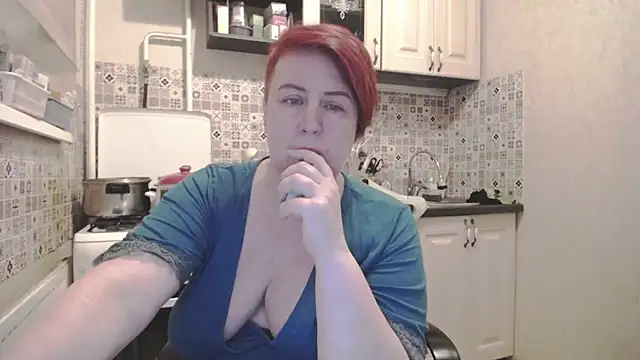 Snapshot of NikolRedMilf chatting on 12.31.24 NikolRedMilf online show from 12.31.24