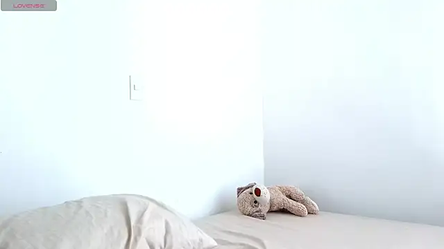 Snapshot of Ania_jones chatting on 11.01.25 Ania jones online show from 11.01.25