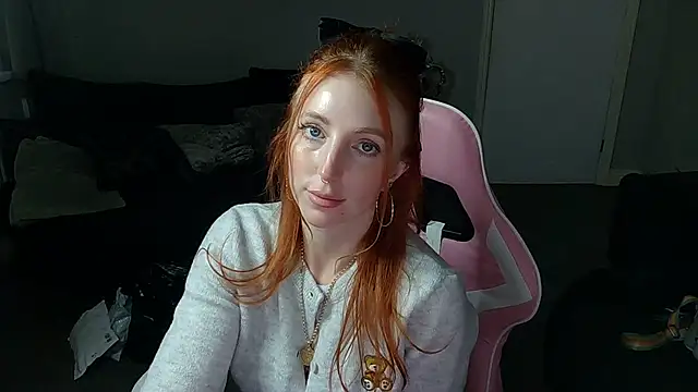 Snapshot of Red_firesquirt chatting on 01.20.25 Red firesquirt online show from 01.20.25