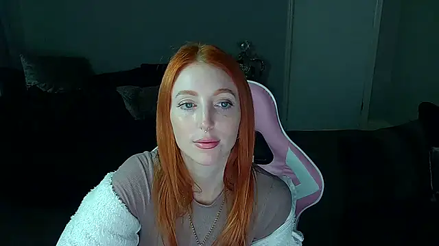 Snapshot of Red_firesquirt chatting on 02.03.25 Red firesquirt online show from 02.03.25