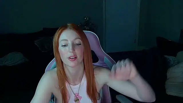 Snapshot of Red_firesquirt chatting on 03.04.25 Red firesquirt online show from 03.04.25