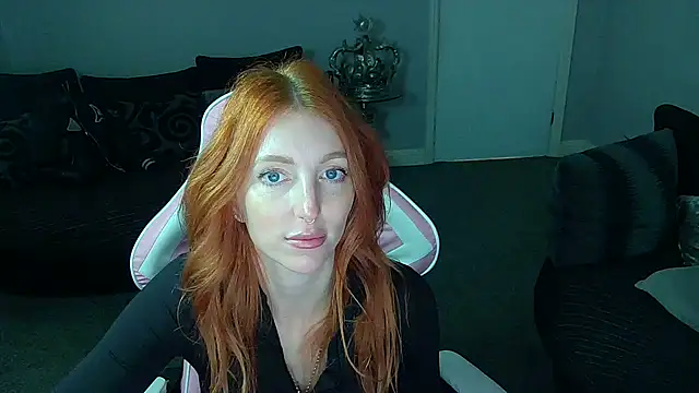 Snapshot of Red_firesquirt chatting on 03.17.25 Red firesquirt online show from 03.17.25