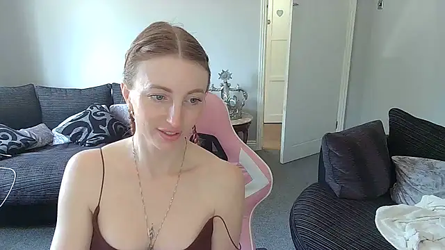 Red firesquirt online show from 04.29.26