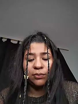 Snapshot of Yelly chatting on 06.14.26 Yelly online show from 06.14.26