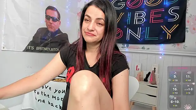 Snapshot of LovelyAzucena chatting on 01.16.25 LovelyAzucena online show from 01.16.25