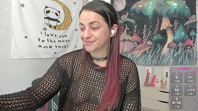 Snapshot of LovelyAzucena chatting on 01.20.25 LovelyAzucena online show from 01.20.25