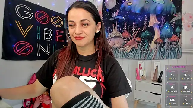 Snapshot of LovelyAzucena chatting on 02.28.25 LovelyAzucena online show from 02.28.25