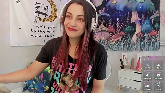 Snapshot of LovelyAzucena chatting on 03.06.25 LovelyAzucena online show from 03.06.25