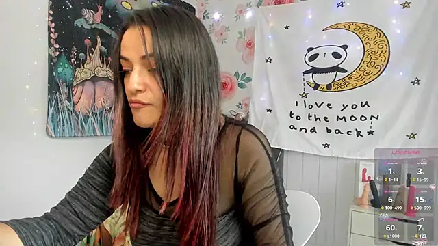 Snapshot of LovelyAzucena chatting on 03.19.25 LovelyAzucena online show from 03.19.25