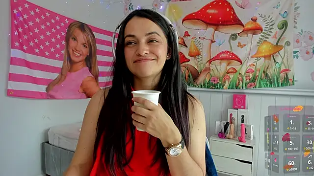 Snapshot of LovelyAzucena chatting on 11.05.25 LovelyAzucena online show from 11.05.25