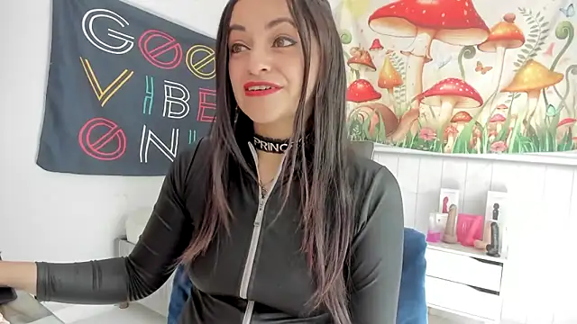 Snapshot of LovelyAzucena chatting on 12.03.25 LovelyAzucena online show from 12.03.25