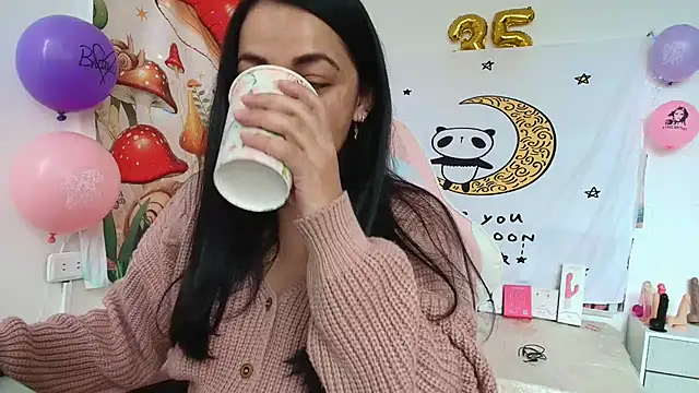 LovelyAzucena online show from 05.07.26