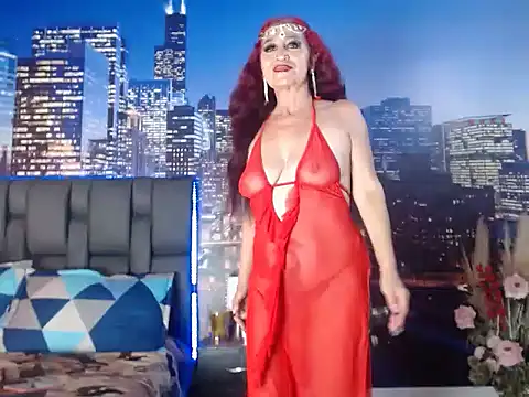 Snapshot of Lucy_mature8 chatting on 02.06.25 Lucy mature8 online show from 02.06.25