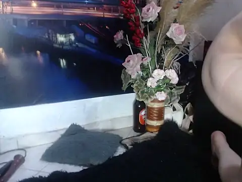 Snapshot of Lucy_mature8 chatting on 03.22.25 Lucy mature8 online show from 03.22.25