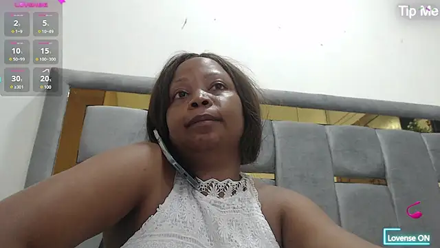 Snapshot of Cholatin chatting on 02.25.25 Cholatin online show from 02.25.25