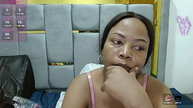 Snapshot of Cholatin chatting on 09.26.25 Cholatin online show from 09.26.25