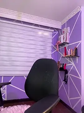 MiiaaJoness online show from 02.05.26