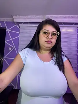 MiiaaJoness online show from 02.16.26