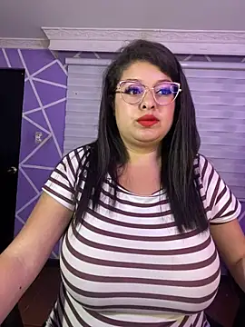MiiaaJoness online show from 05.07.26