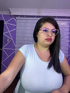 MiiaaJoness online show from 05.08.26