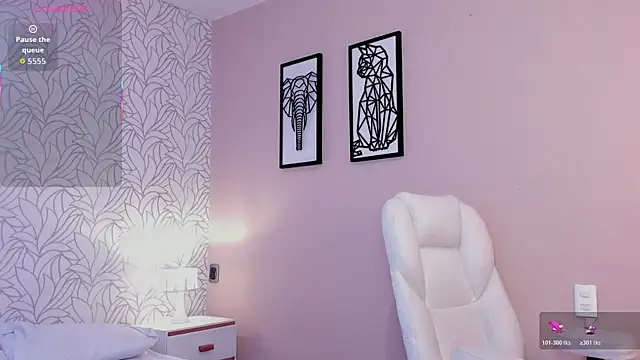 Snapshot of ayy_falcon chatting on 11.13.25 ayy falcon online show from 11.13.25