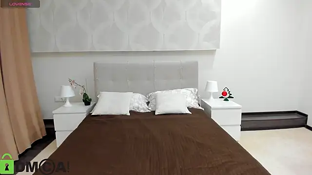 Snapshot of Donna_Evans chatting on 01.09.26 Donna Evans online show from 01.09.26