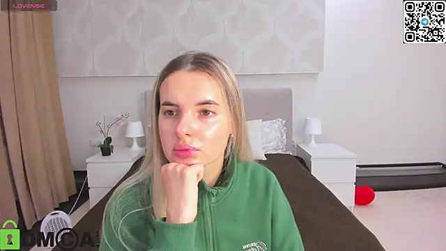 Snapshot of Donna_Evans chatting on 02.11.26 Donna Evans online show from 02.11.26