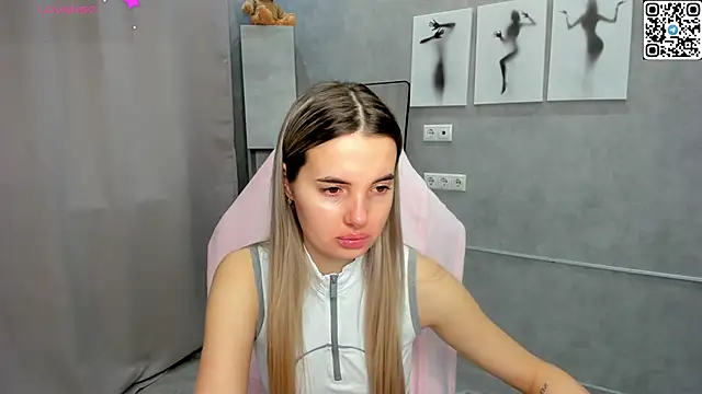 Snapshot of Donna_Evans chatting on 03.05.26 Donna Evans online show from 03.05.26