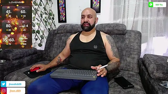 Snapshot of JD-69 chatting on 12.30.24 JD-69 online show from 12.30.24