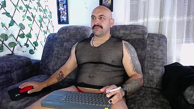 Snapshot of JD-69 chatting on 01.25.25 JD-69 online show from 01.25.25