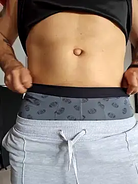 Snapshot of JD-69 chatting on 02.04.25 JD-69 online show from 02.04.25