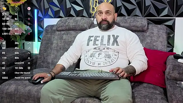 Snapshot of JD-69 chatting on 03.12.26 JD-69 online show from 03.12.26