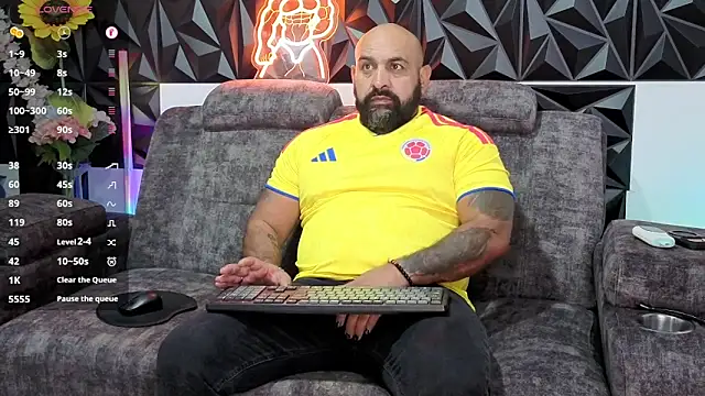 Snapshot of JD-69 chatting on 03.26.26 JD-69 online show from 03.26.26