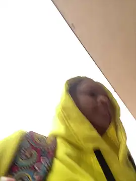 Eylend Lisboa online show from 02.25.25