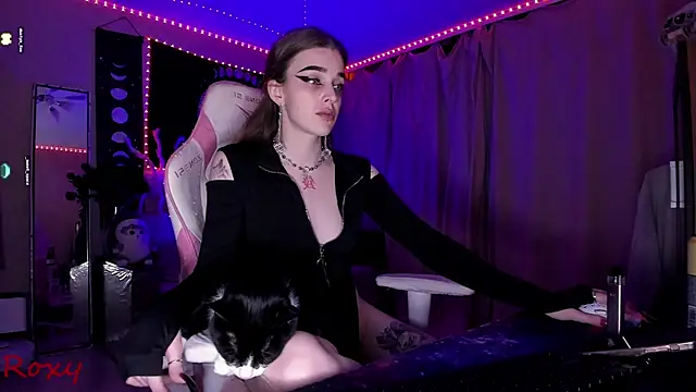 Snapshot of wet_dream_ chatting on 12.18.25 wet dream online show from 12.18.25