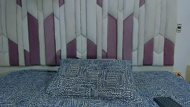 Snapshot of lucyy_gray chatting on 02.15.25 lucyy gray online show from 02.15.25