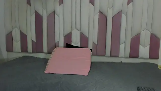 Snapshot of lucyy_gray chatting on 02.24.25 lucyy gray online show from 02.24.25